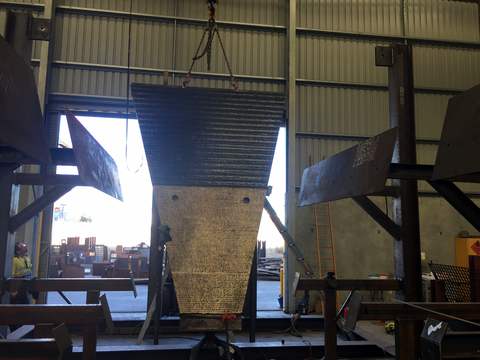 Chute de transferencia con revestimiento de recargue