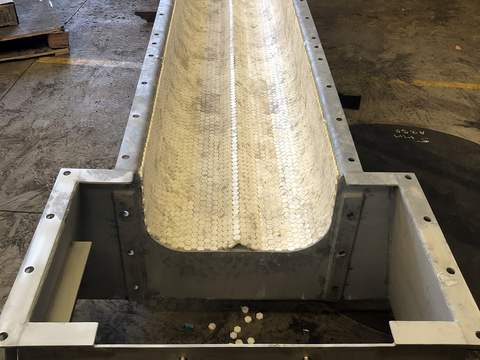 Chute de transferencia con revestimiento de recargue